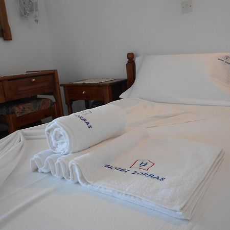 Zorbas Hotel Питагорион Номер фото